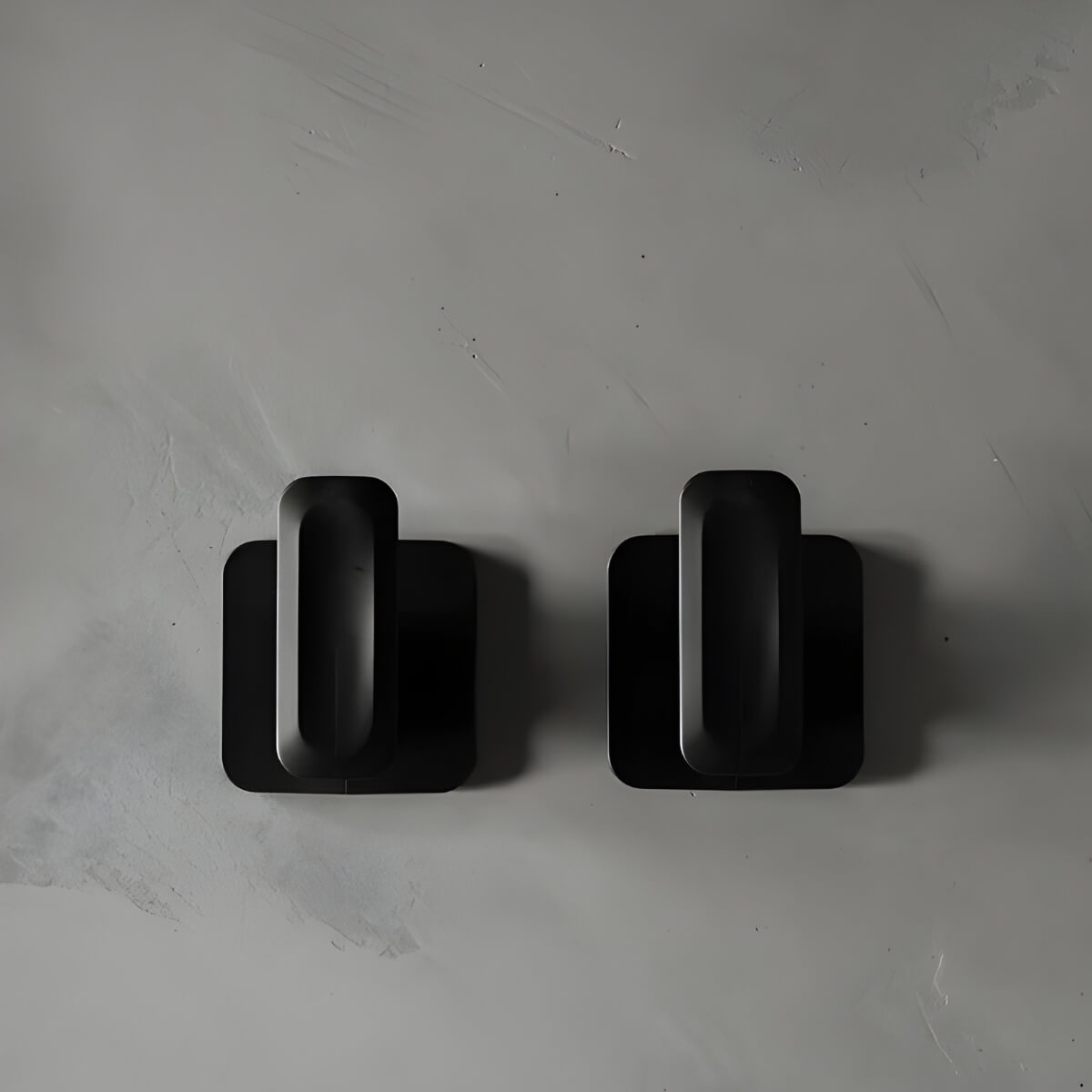 Ganchos de parede Linha Eleve com fixação adesiva Ultra Click, acabamento fosco e capacidade de até 4kg, ideal para banheiro e áreas úmidas